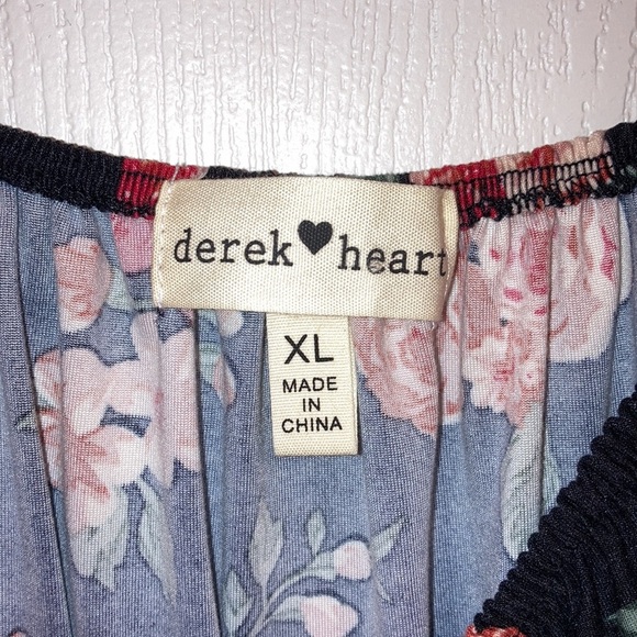 Derek Heart off the shoulder floral dress with long sleeve cinched at the wrist - Picture 4 of 6